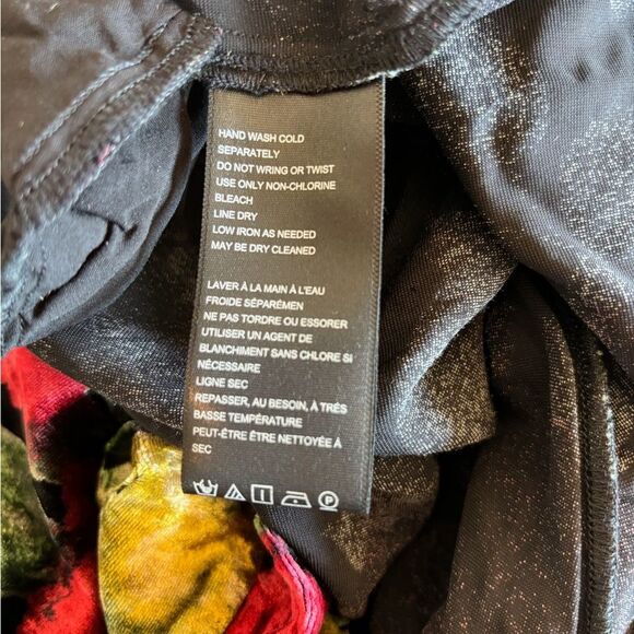 NWT Free People Luna Velvet Floral Romper Pop Red Green Combo - Picture 8 of 8